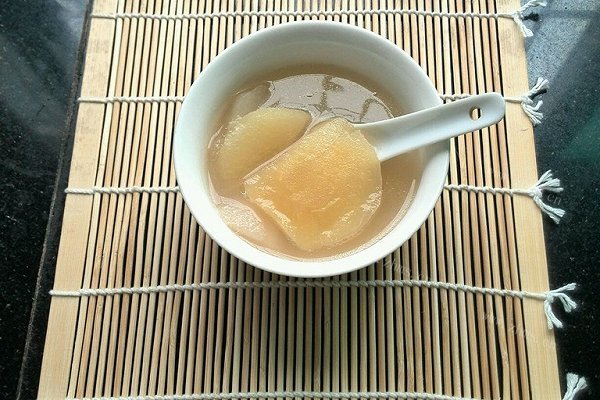 润肺化痰-苹果雪梨猪展汤
