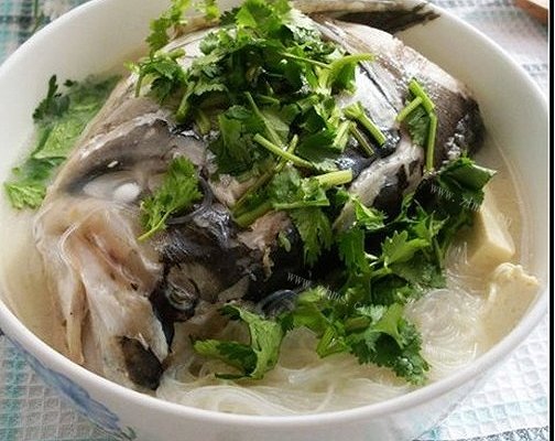 鱼头豆腐汤