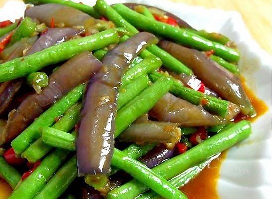 美味的豆角烧茄子