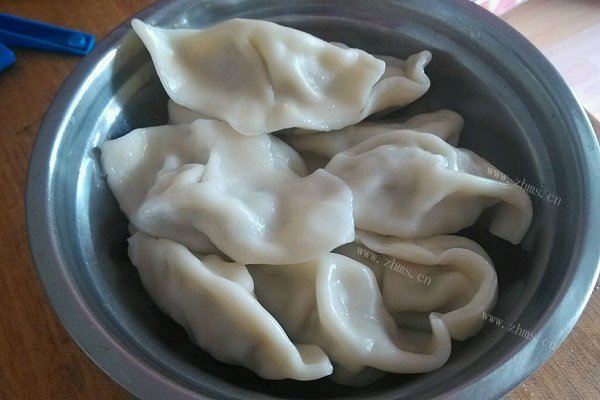 蘑菇猪肉水饺