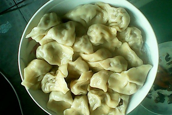 芹菜猪肉水饺
