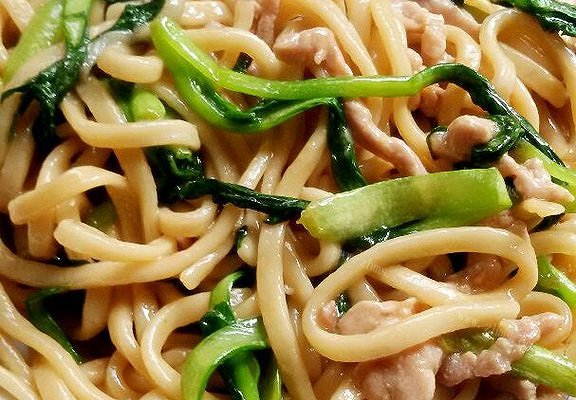 家庭版青菜肉丝炒面