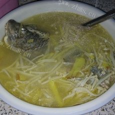 福寿鱼金针菇汤