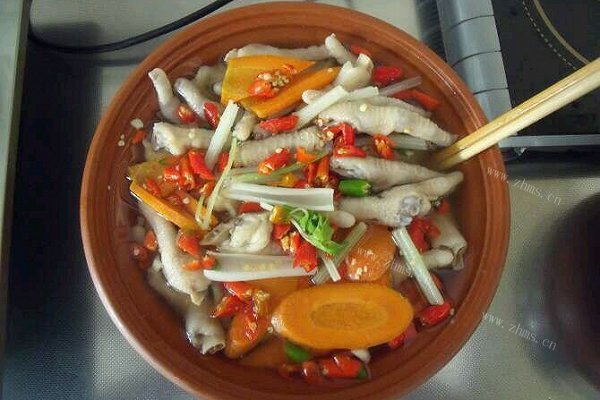 傣味泡鸡脚