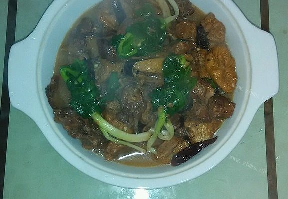甜酱鸭焖油豆腐泡