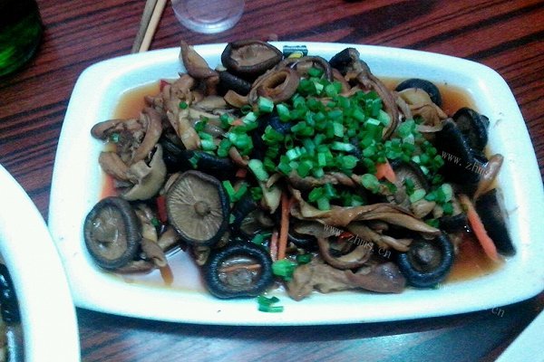 香菇压猪肚