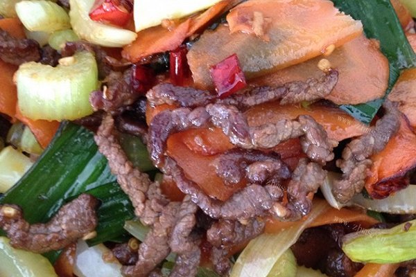 小炒黄牛肉