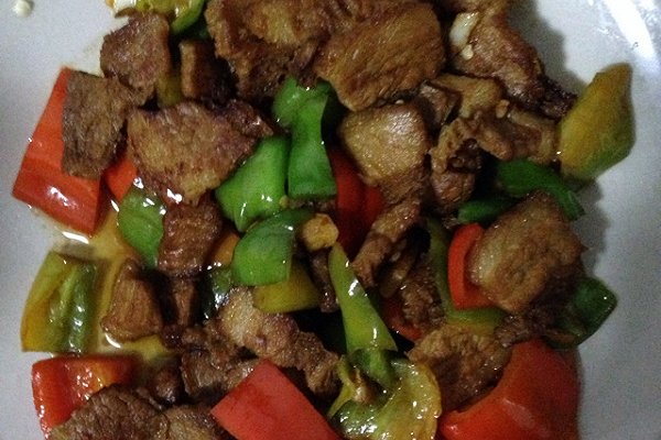 豆豉红椒回锅肉