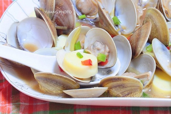 家庭鸡蛋豆腐蒸文蛤