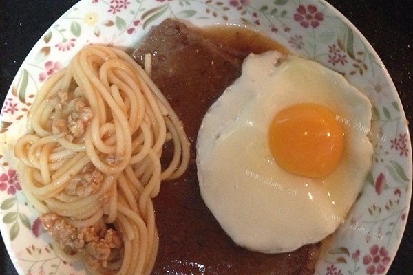 菲力牛排意面