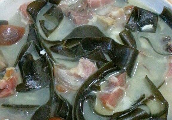 腊蹄子炖海带