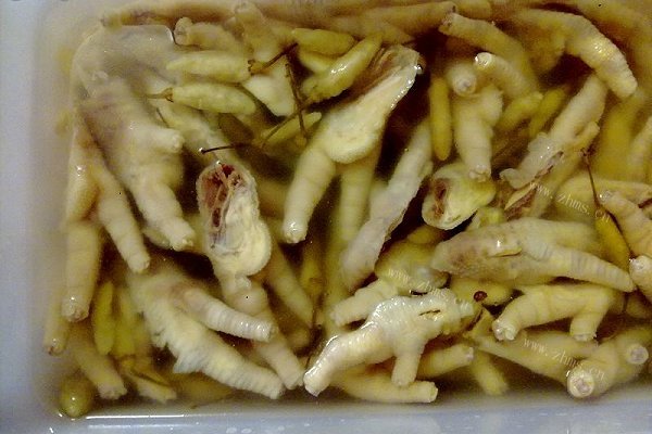 泡椒凤爪的做法（很详细）