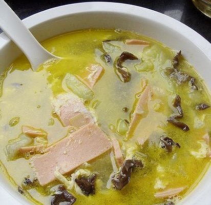 丝瓜火腿肠蛋汤