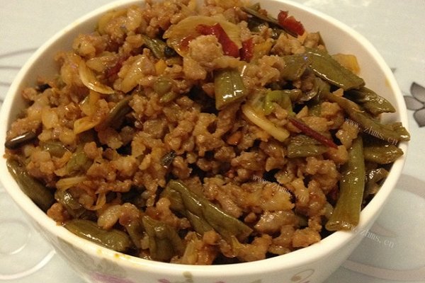 美味酸豆角炒肉沫