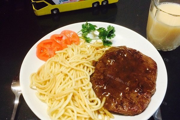 家庭牛排意面