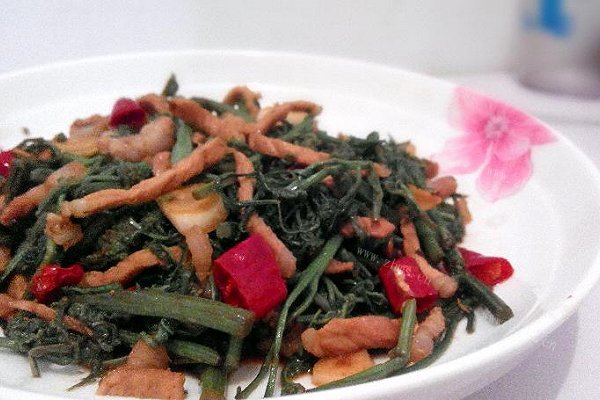 蕨菜肉丝