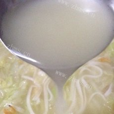 奶白色白菜汤 只需三步
