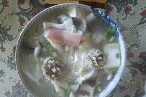 鲜菇杂菌汤
