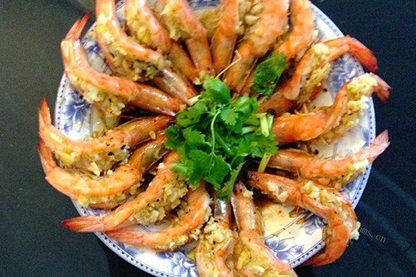 蒜蓉开边虾（酿明虾）