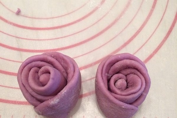 紫薯玫瑰馒头