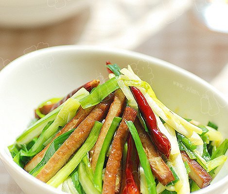 豆干炝炒韭菜
