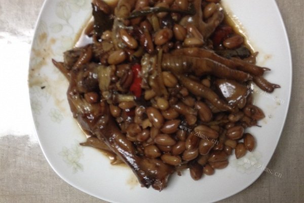花生炖鸡爪