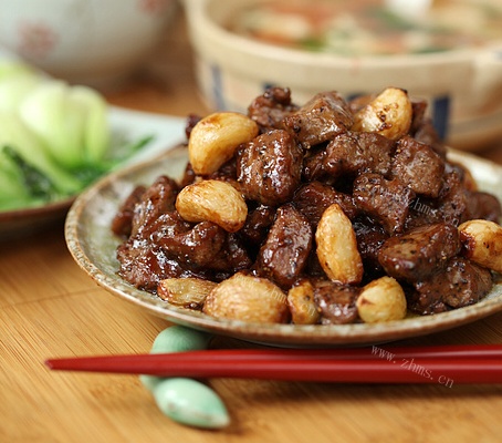 黑蒜子牛肉粒