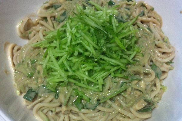 简单麻汁凉面