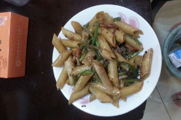 时蔬黑椒炒意面