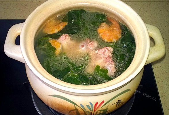 仔排炖海木耳
