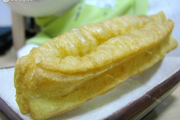 美味的自制无铅油条