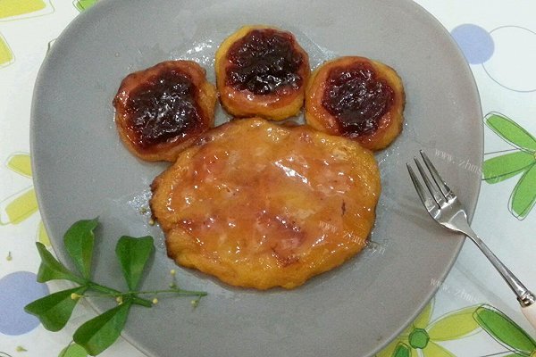 可爱熊掌南瓜饼