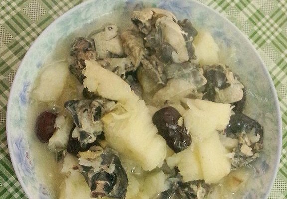 美味乌鸡山药汤