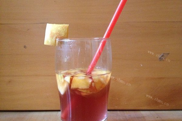 家常葡萄黄桃果汁