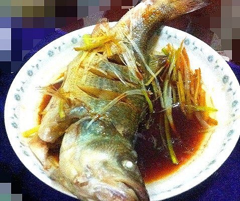 家常清蒸鲈鱼