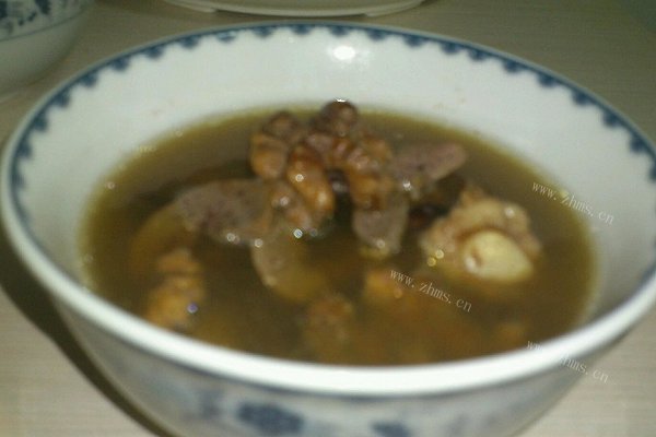 家常核桃黑豆猪腰汤