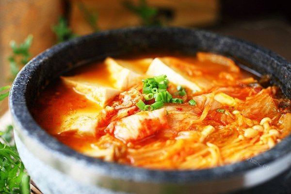 韩式辣白菜豆腐火锅