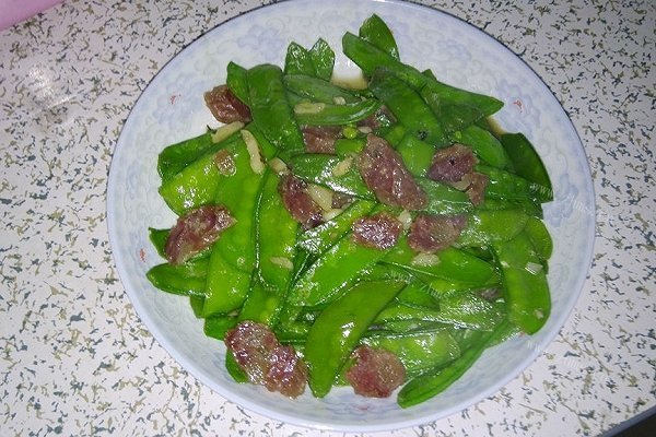 荷兰豆炒腊肠