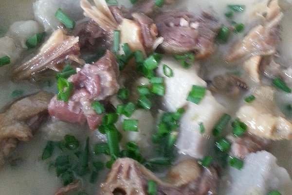 芋头炖板鸭