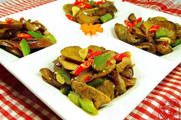 家常菜湘味小炒茄子