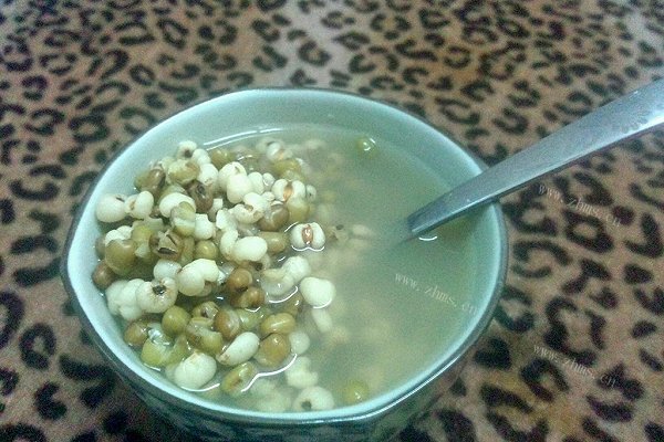 绿豆薏米汤
