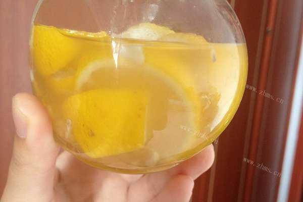 自制柠檬蜂蜜水