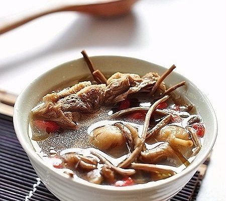 茶树菇无花果老鸭汤