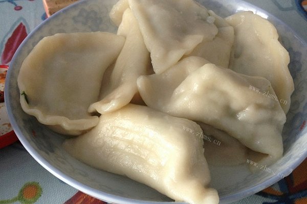 芹菜香菇猪肉馅饺子