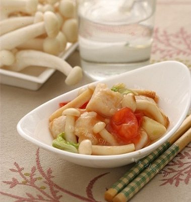 家常番茄炒白菜蘑菇