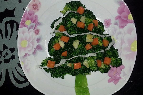 自制西兰花圣诞树