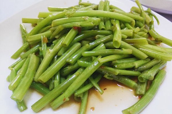 酸辣空心菜梗