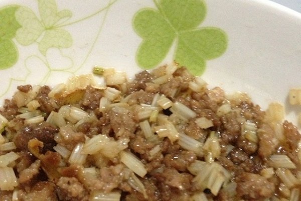 芹菜肉末