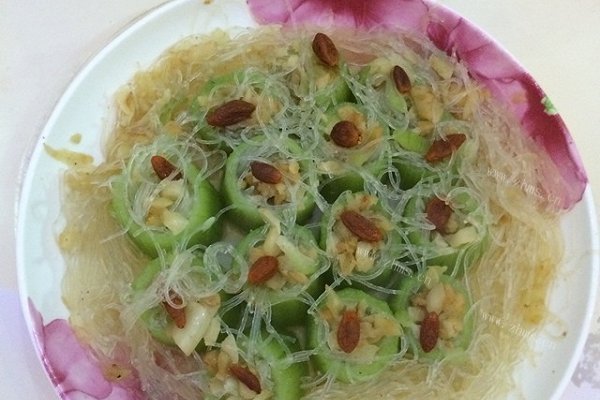 简单蒜蓉粉丝蒸丝瓜