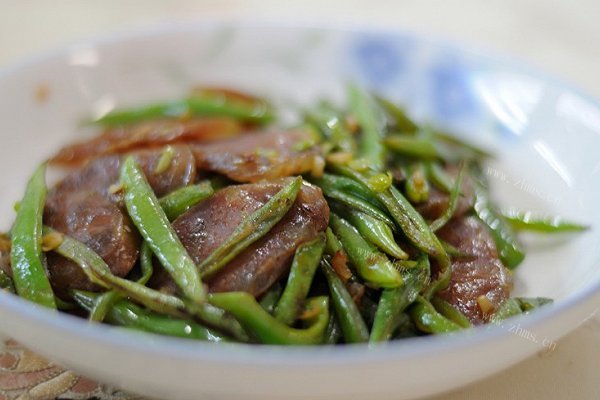 刀豆炒香肠